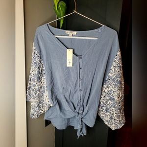 NWT Harper Francescas lace sleeve blue tie bottom blouse size medium